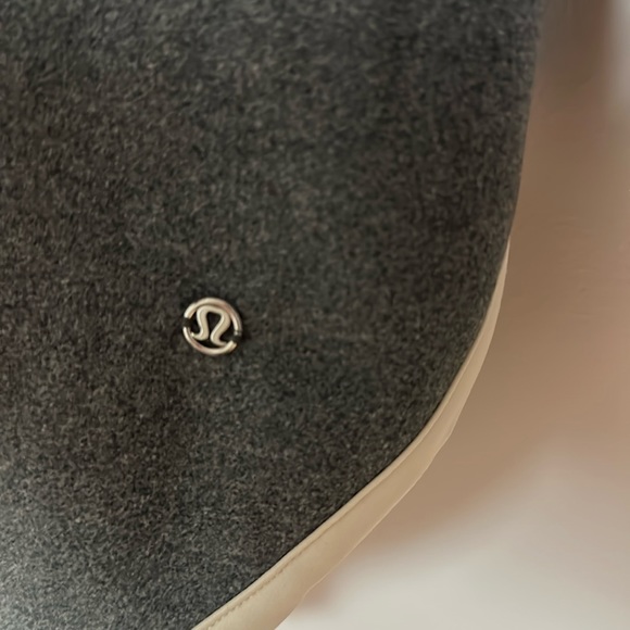 Lululemon Wrap Jacket Size 6 - Picture 8 of 8